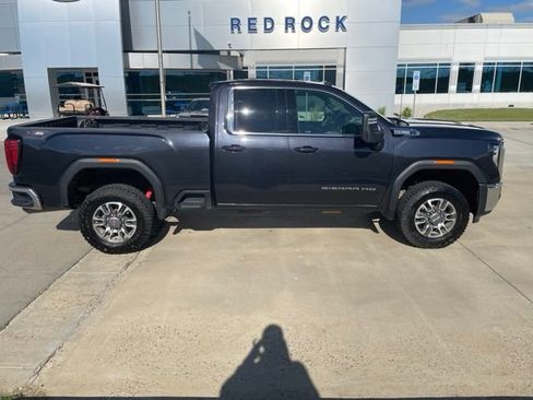 Used 2024 GMC Sierra 2500 SLE AWD/4WD image 2