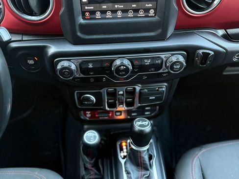 Used 2020 Jeep Wrangler Unlimited Rubicon w/ Steel Bumper Group image 4