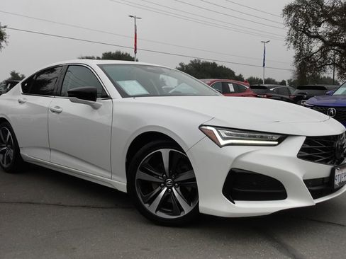 Certified 2025 Acura TLX w/ Technology Package image 6