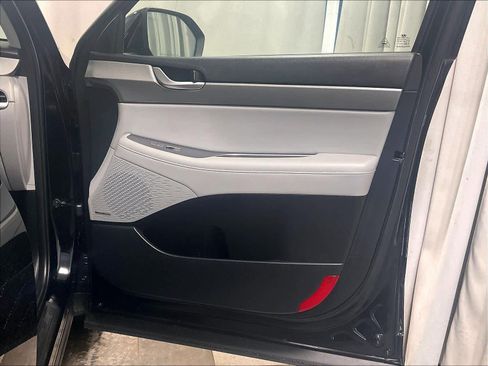 Used 2023 Hyundai Palisade SEL w/ Premium Package image 12