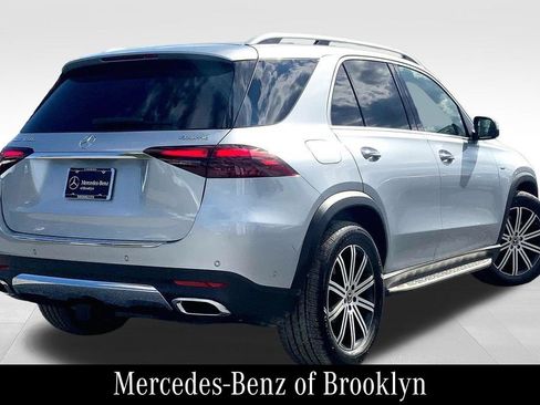 Used 2025 Mercedes-Benz GLE 450e 4MATIC image 13