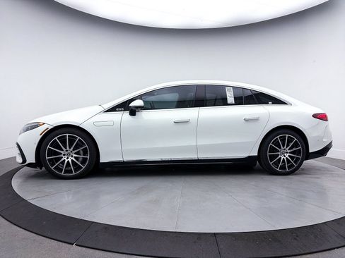 Used 2022 Mercedes-Benz EQS 580 4MATIC Sedan image 40