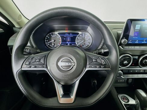 Used 2024 Nissan Sentra SV image 11
