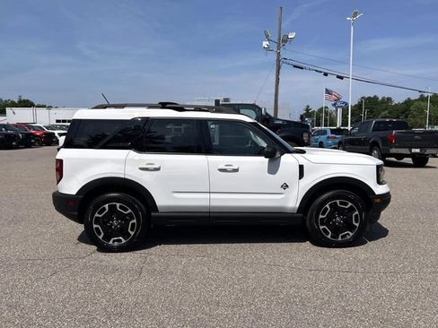 Used 2023 Ford Bronco Sport Outer Banks AWD/4WD image 2