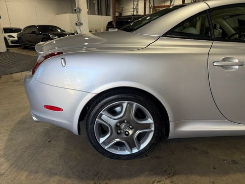 Used 2006 Lexus SC 430 Convertible RWD image 16