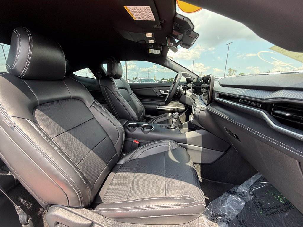 Used 2025 Ford Mustang GT Premium RWD image 28
