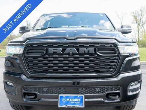 Used 2025 RAM 1500 Big Horn AWD/4WD image 3