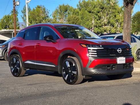 New 2026 Nissan Kicks SR w/ SR Premium Package image 14