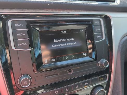 Used 2017 Volkswagen Passat 1.8T S image 16