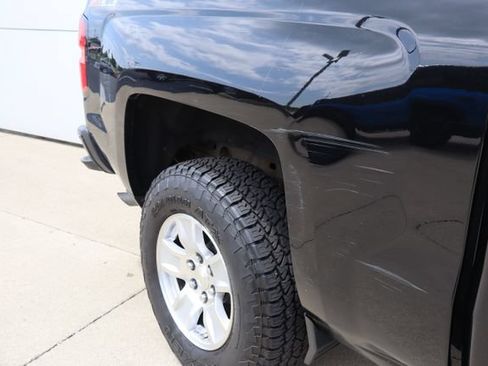 Used 2018 Chevrolet Silverado 1500 LT w/ All Star Edition AWD/4WD image 10