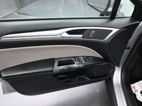 Used 2020 Ford Fusion S FWD image 16