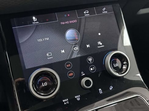 Used 2020 Land Rover Range Rover Velar R-Dynamic S AWD/4WD image 43