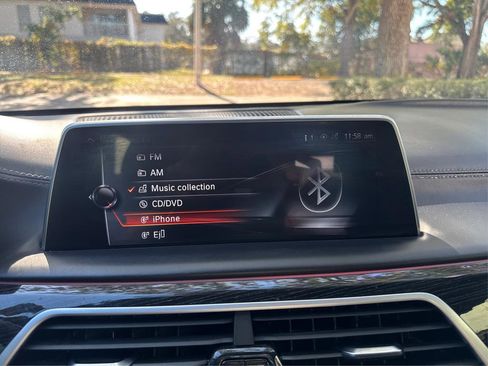 Used 2017 BMW 750i xDrive image 35