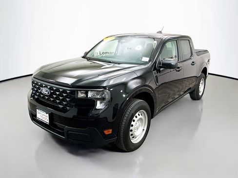 Used 2025 Ford Maverick XL image 3