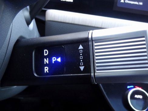 Used 2024 Hyundai Sonata Limited image 32