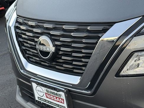 Certified 2023 Nissan Rogue SV image 10