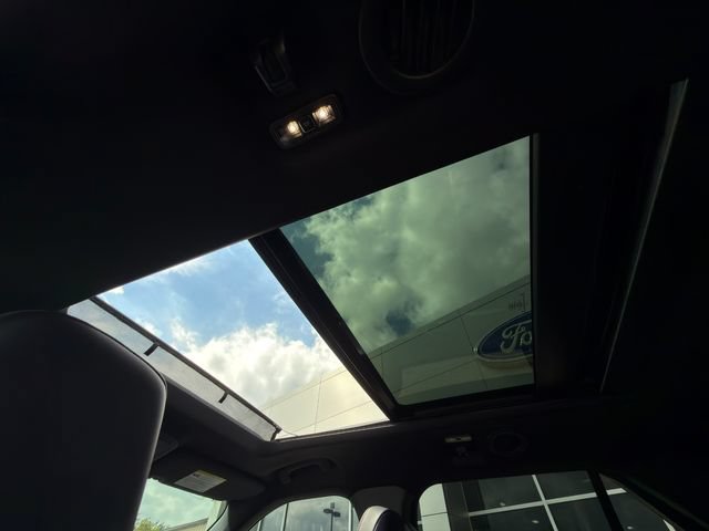 Used 2025 Ford Explorer ST w/ Sun And Sound Package AWD/4WD image 16