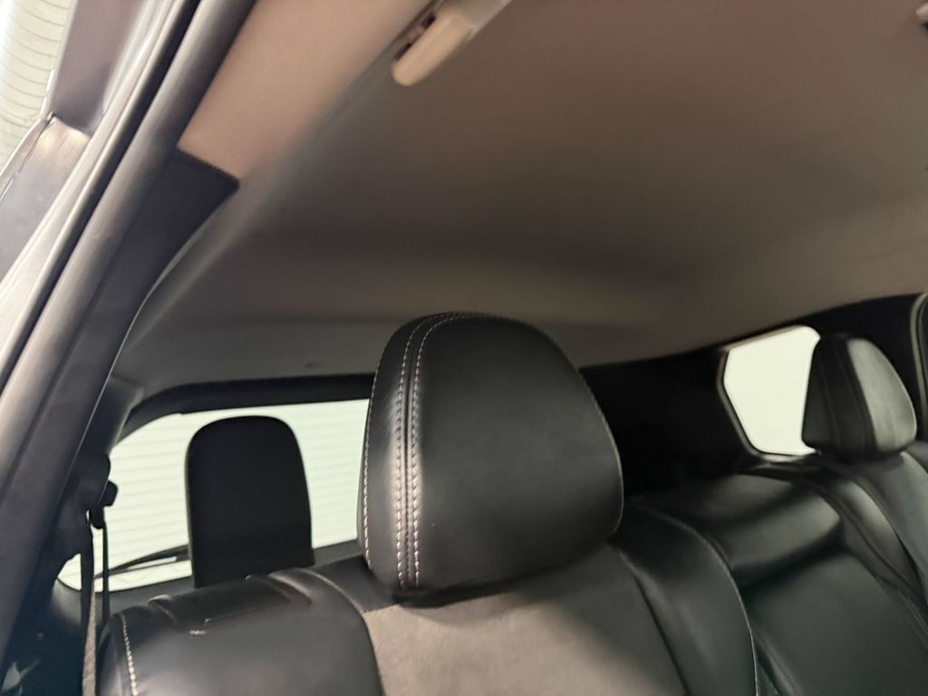 Used 2024 Mitsubishi Outlander SE AWD/4WD image 15