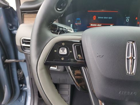 New 2026 Lincoln Corsair Reserve FWD image 24