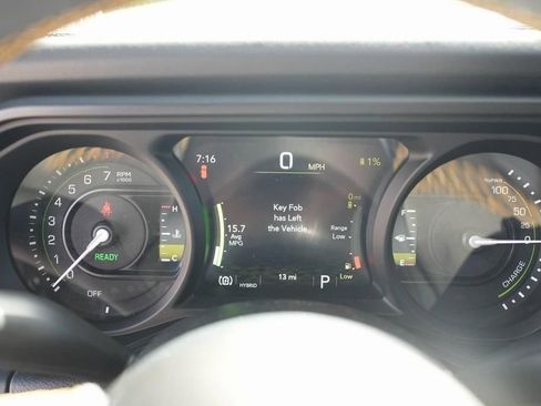 Used 2024 Jeep Wrangler Unlimited Sahara image 8