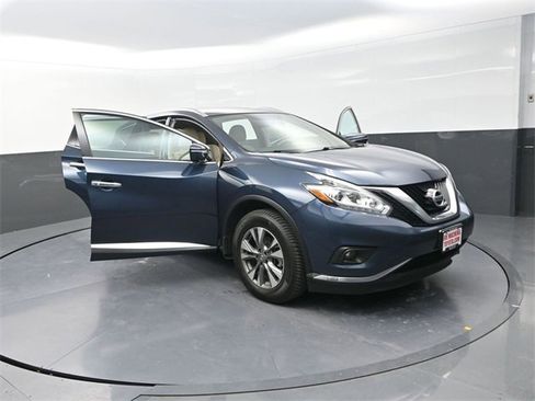 Used 2015 Nissan Murano SL w/ Cargo Package w/Cover image 35