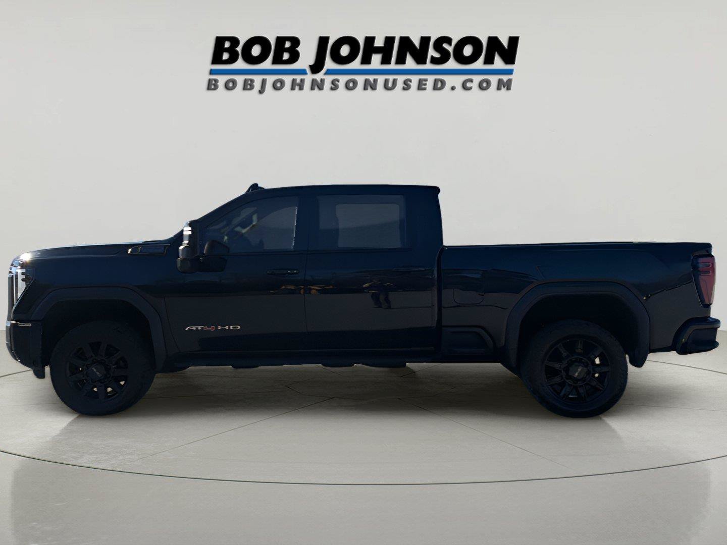 Used 2024 GMC Sierra 2500 AT4 w/ Technology Package AWD/4WD image 4