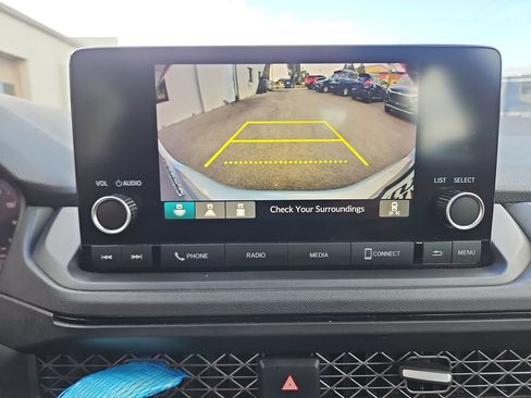 Used 2023 Honda Accord EX image 19