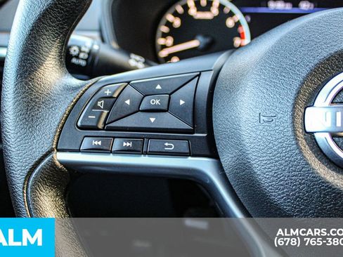 Used 2025 Nissan Altima 2.5 SV image 25