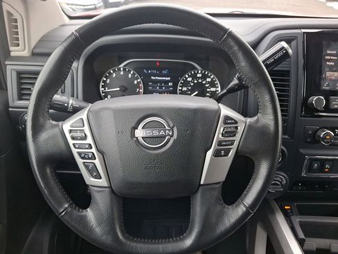 Certified 2024 Nissan Titan SV w/ SV Convenience Package image 18