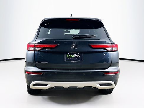 Used 2024 Mitsubishi Outlander SE FWD image 7