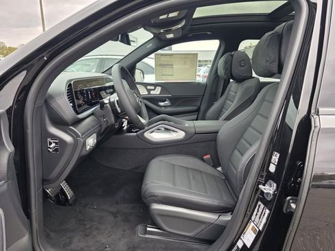 New 2026 Mercedes-Benz GLS 580 4MATIC image 22