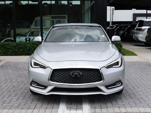 Used 2020 INFINITI Q60 3.0t Luxe w/ Cargo Package RWD image 3