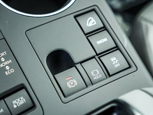 New 2026 Toyota Highlander XLE AWD/4WD image 17