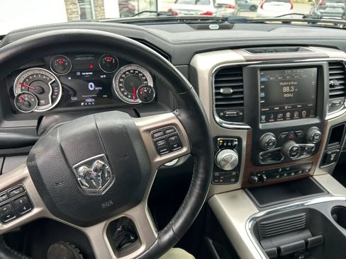 Used 2016 RAM 1500 Laramie w/ Convenience Group AWD/4WD image 37