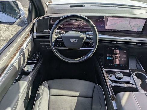 New 2026 Cadillac Escalade Luxury w/ Touring Package image 17