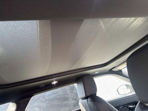 Used 2026 Land Rover Range Rover Evoque S image 15