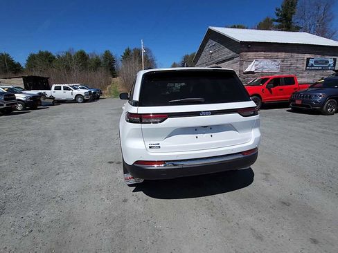 New 2024 Jeep Grand Cherokee Limited 4xe image 7