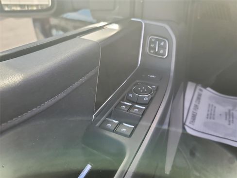 Used 2023 Ford F250 Lariat w/ Lariat Ultimate Package image 16