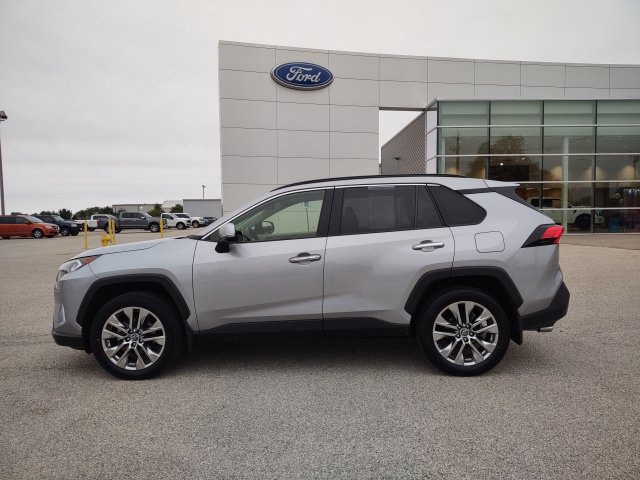 Used 2019 Toyota RAV4 Limited w/ All Weather Liner Package AWD/4WD image 2