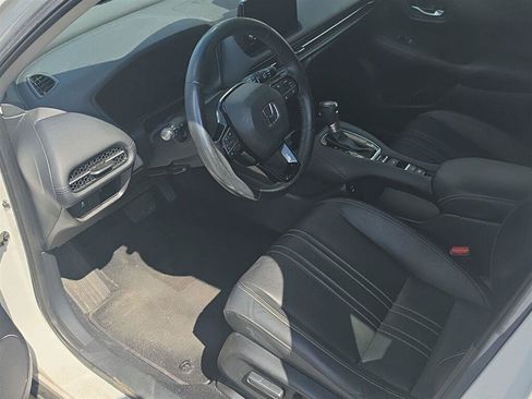 Used 2024 Honda HR-V EX-L image 6