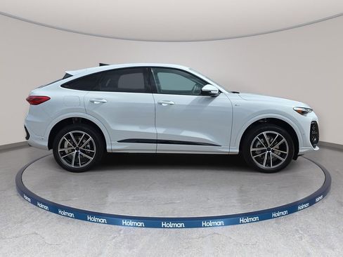 New 2026 Audi Q5 Premium Plus AWD/4WD image 4