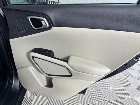 Used 2020 Kia Soul S image 23