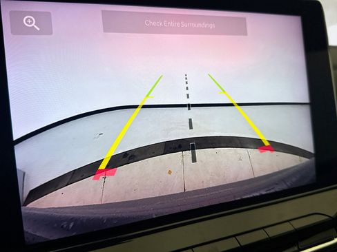 Used 2022 Jeep Compass Limited image 15