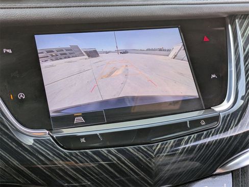 Used 2024 Cadillac XT6 Premium Luxury image 16