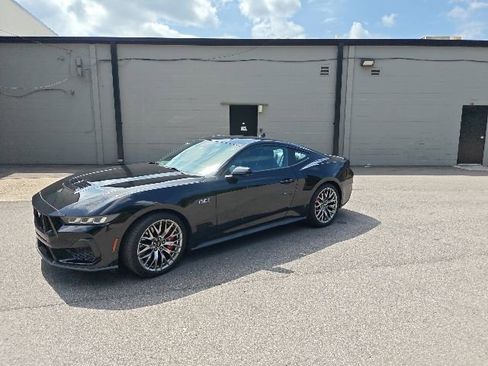 Used 2024 Ford Mustang GT Premium RWD image 6