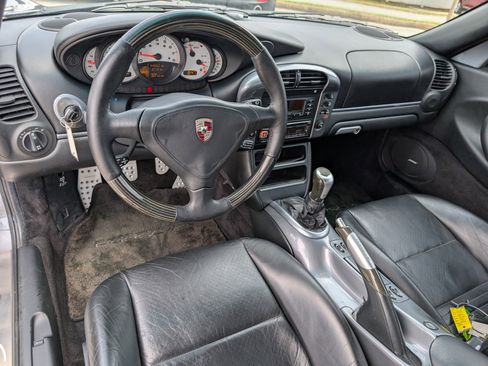 Used 2002 Porsche 911 Carrera image 8