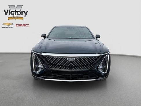 Used 2024 Cadillac Lyriq Tech AWD/4WD image 2