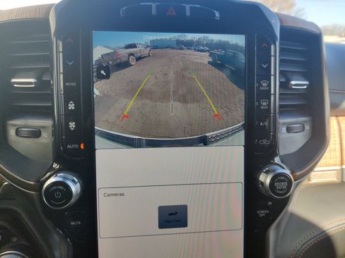 Used 2022 RAM 1500 Limited w/ Bed Utility Group image 35