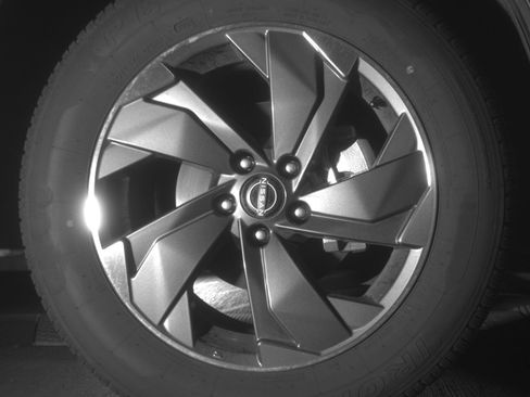 Used 2025 Nissan Rogue SV FWD image 13