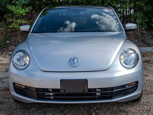 Used 2016 Volkswagen Beetle 1.8T SEL FWD image 8